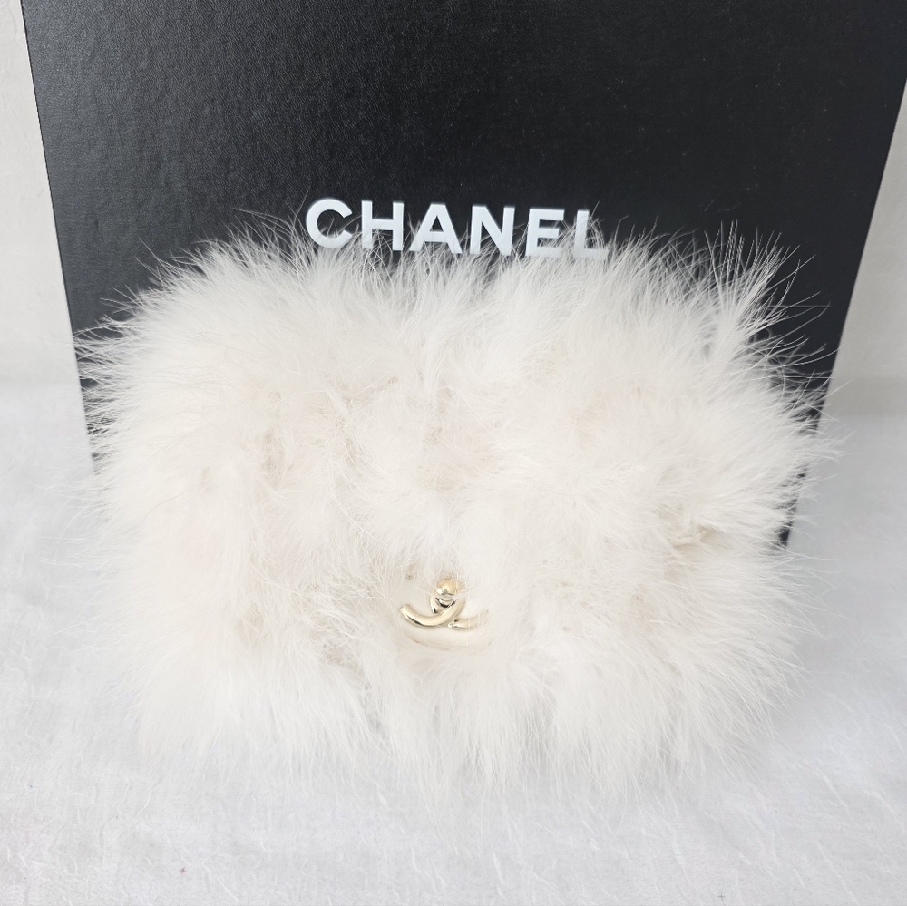 Auth Chanel Feathers Lambskim Quilted Flap Crossbody/Clutch Bag